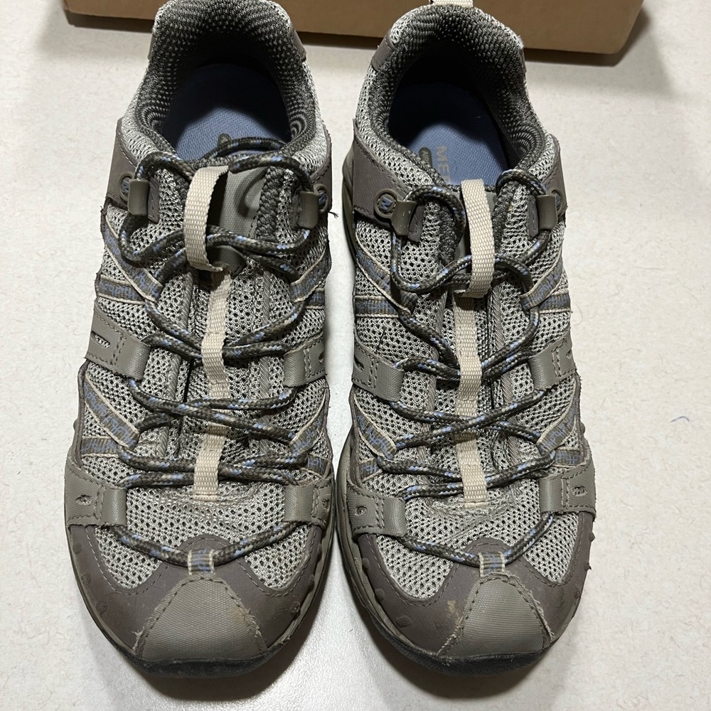 Merrell hiking shoes size 7.5